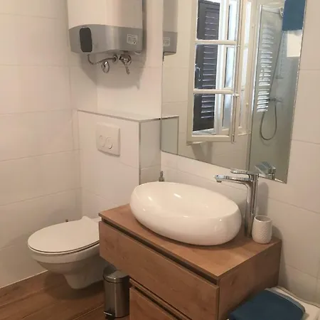 Stone & Salt Getaway Holiday home Simuni
